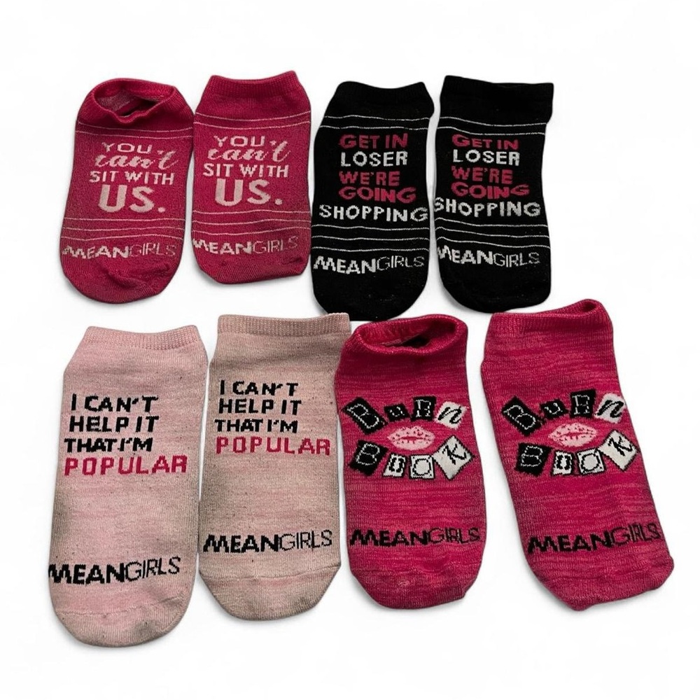 Women’s One Size 4-10 Mean Girls Movie 4 Pack Ankle Socks Lot Pink Black White